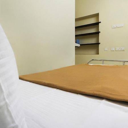 Spot On Jayalakshmi Residency Non Ac Hotel Kovilpatti Buitenkant foto