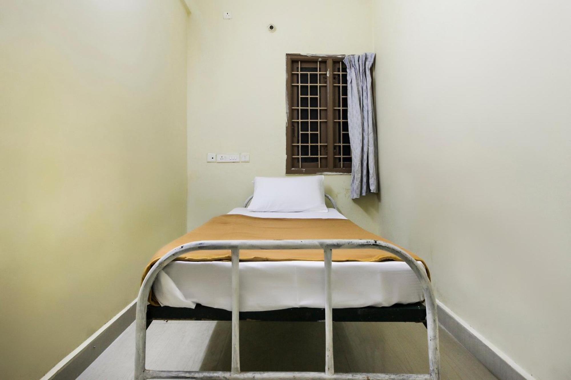 Spot On Jayalakshmi Residency Non Ac Hotel Kovilpatti Buitenkant foto