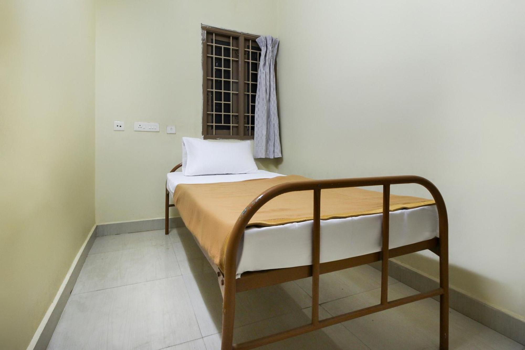 Spot On Jayalakshmi Residency Non Ac Hotel Kovilpatti Buitenkant foto